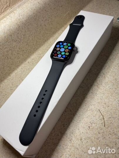 Apple watch series 5 40mm