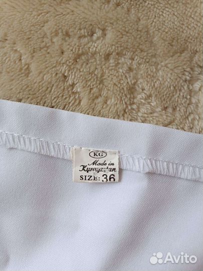 Белый школьный фартук