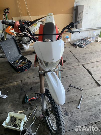 Racer 125