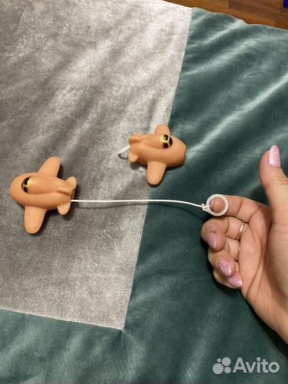 Самолет двигается