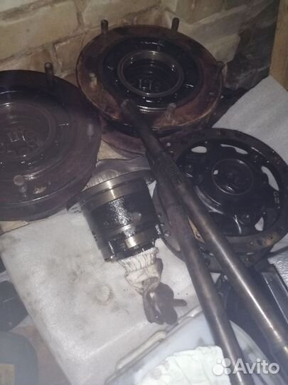 Передний мост телескопического погрузчика