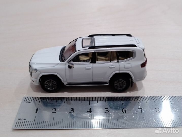 Toyota Land Cruiser LC300