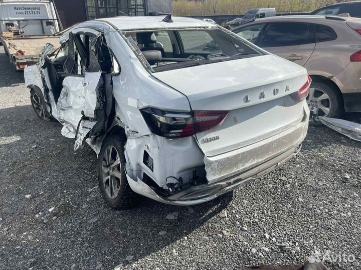 В разборе LADA Vesta NG 2023