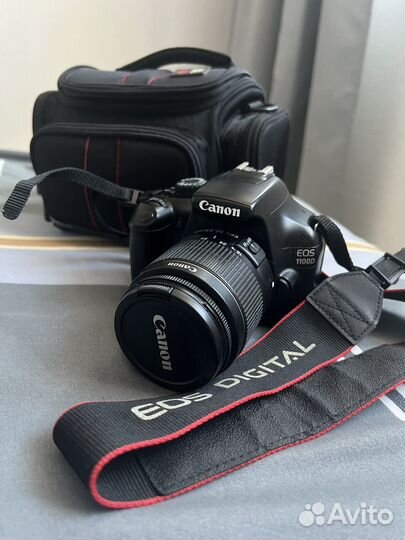 Зеркальный фотоаппарат Canon EOS 550D Kit