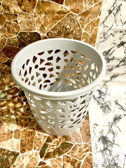 Корзина для бумаг 26х26 10л Бытпласт пластик