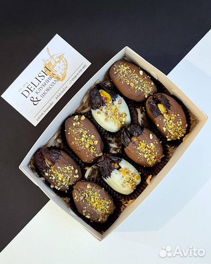 Финики в шоколаде