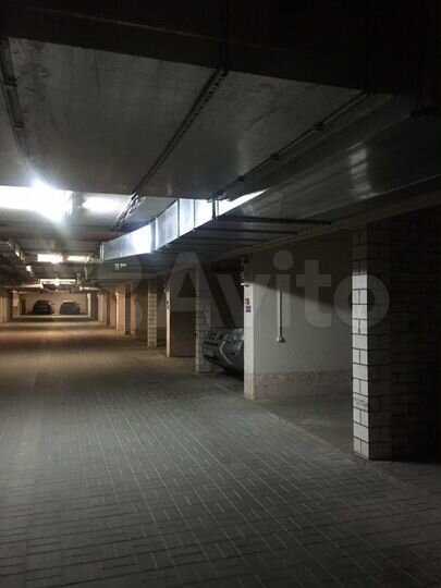 Машиноместо, 17 м²
