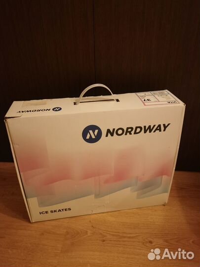 Коньки женские утепленные Размер 37