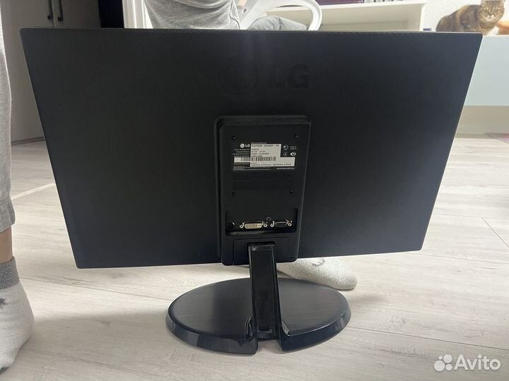 Монитор LG flatron