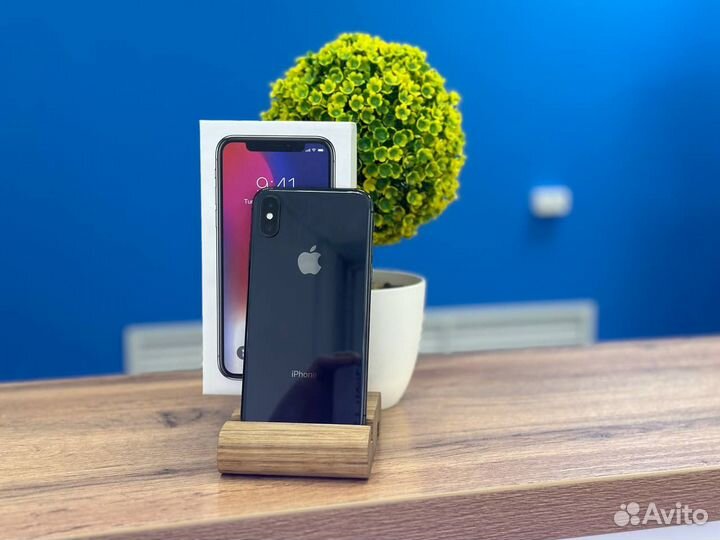iPhone X, 64 ГБ