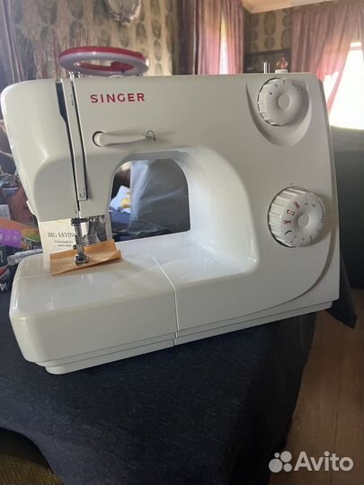 Швейная машина Singer