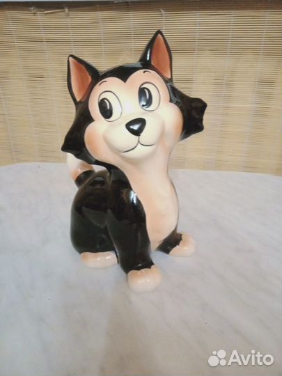 Кошка из керамики высота 30 см