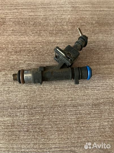 Форсунка топливная Рено Логан, сандеро