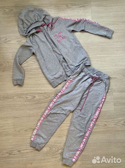 Спортивный костюм