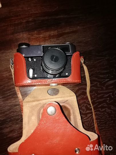 Пленочный фотоаппарат