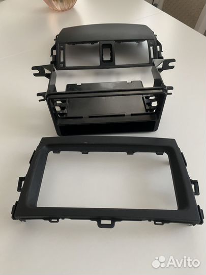 Рамка на тойоту короллу