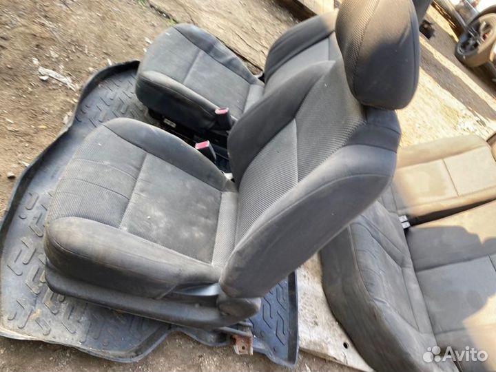 Сиденья Chevrolet Aveo T250 седан F14D4 1399CM