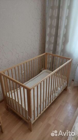 Детская кроватка