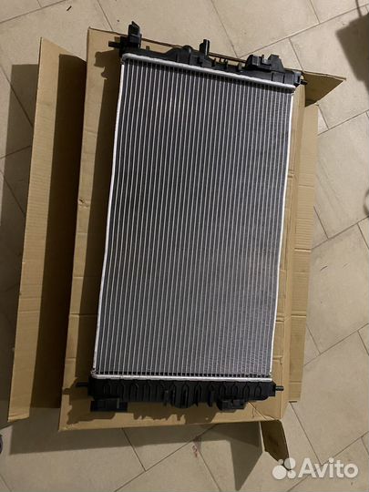 Радиатор охлаждения на chevrolet cruze 1.6