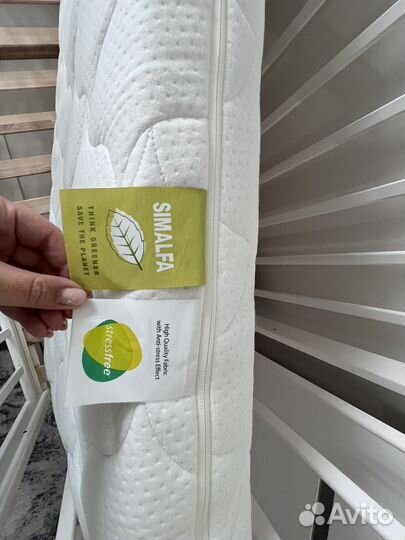 Детская кроватка с маятником babyton + матрас