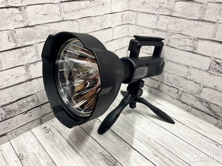 Фонарь прожектор ручной аккумуляторный P-90