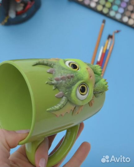 Кружка в подарок с декором дракон