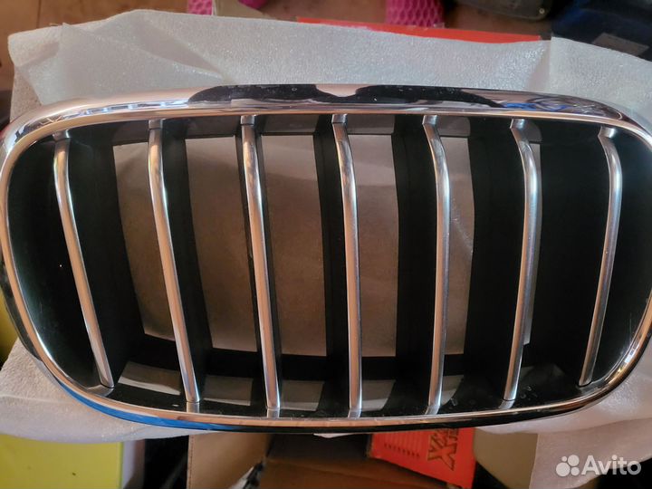 Решетка радиатора штатная для BMW X5 GO5