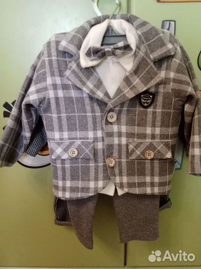 Костюмчики на мальчика на 6 месяцев