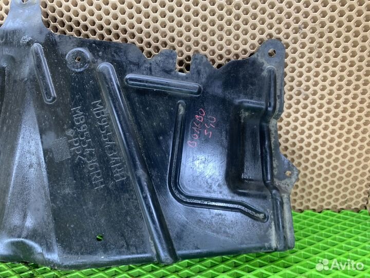 Защита боковая левая Volvo S40