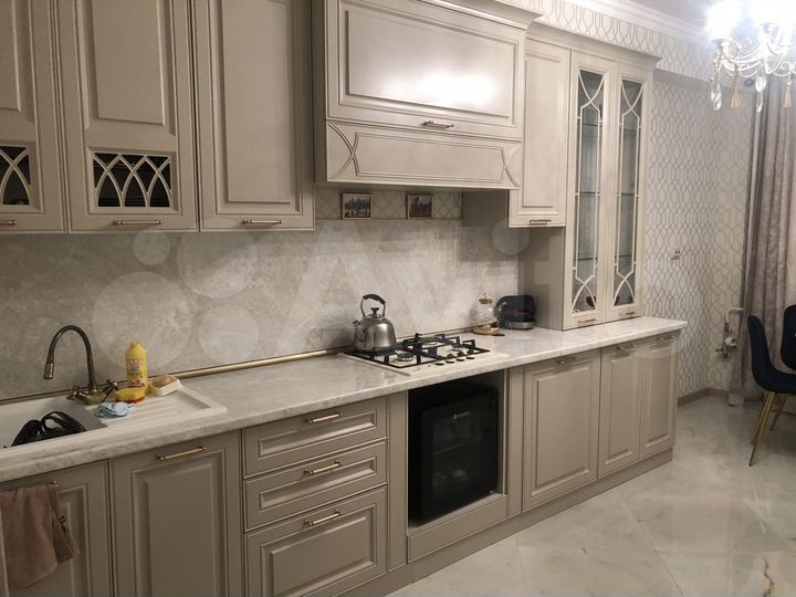 2-к. квартира, 80 м², 5/9 эт.