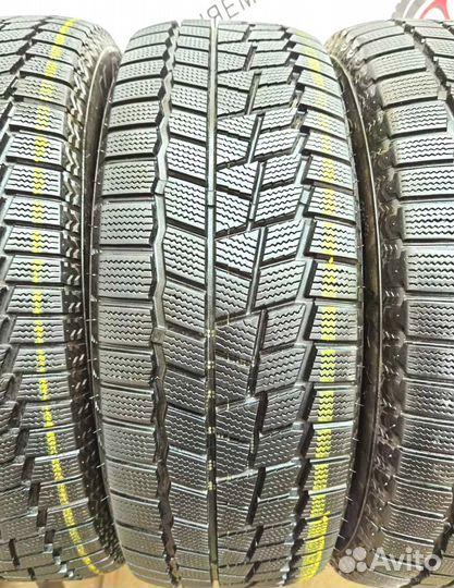 Maxxis ArcticTrekker NS3 205/60 R16 88T