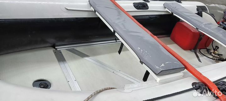 Лодка Polar Bird 360m