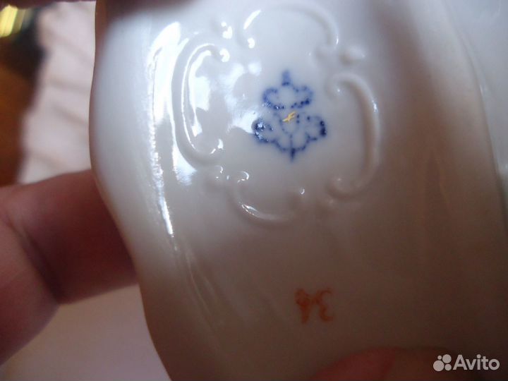 Статуэтка фарф-ая 