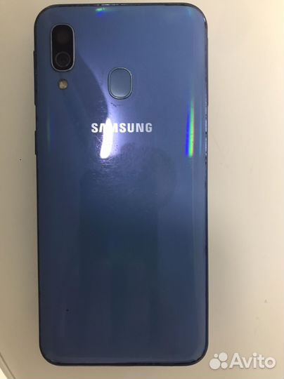 Samsung Galaxy A40, 4/64 ГБ