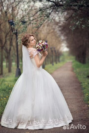 Продаю свадебное платье