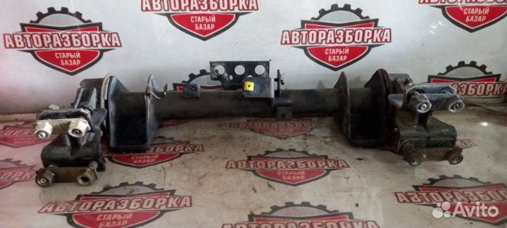 Крепление кабины переднее Isuzu Elf NKR66E 4HF1