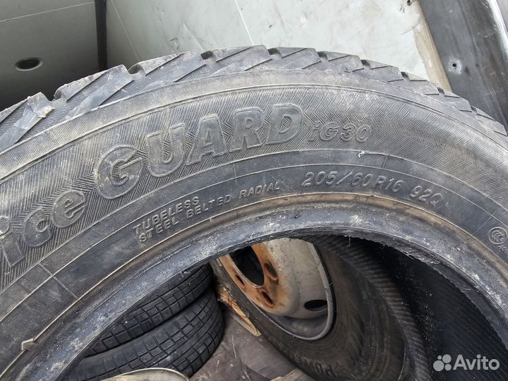 Yokohama Ice Guard IG30 205/60 R16