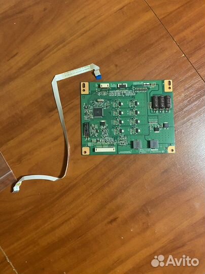 C390s01e01c от Philips 40pus6809/60