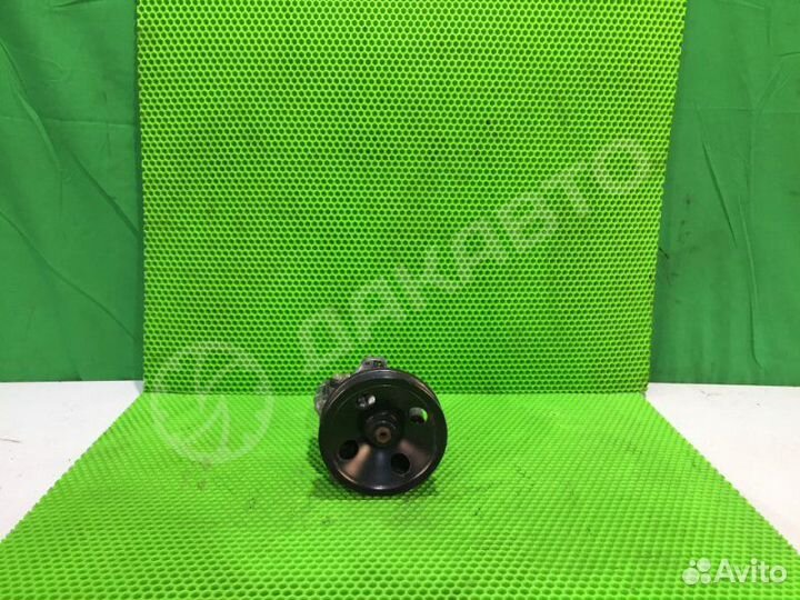 Насос гидроусилителя Mercedes-Benz V W638