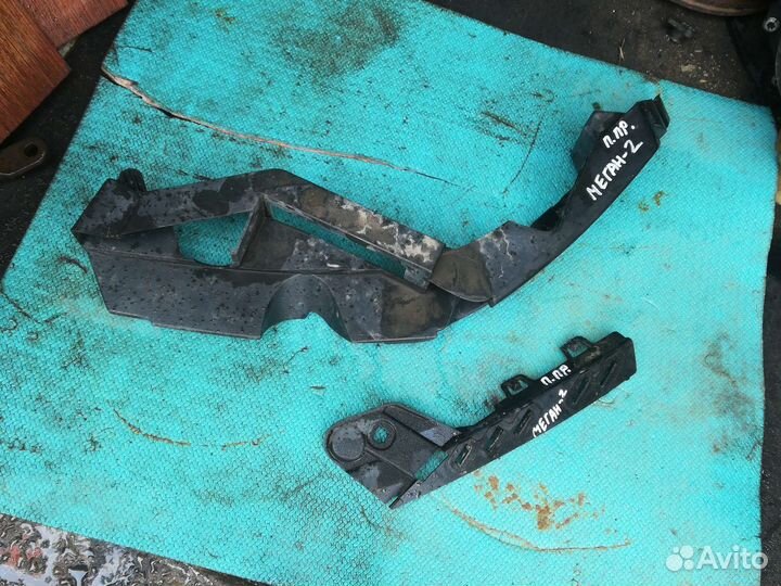 Кронштейн бампера переднего Рено Меган 2