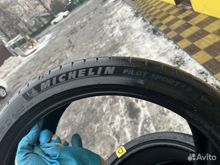 Michelin Pilot Sport 4 S 265/35 R21 и 305/30 R21