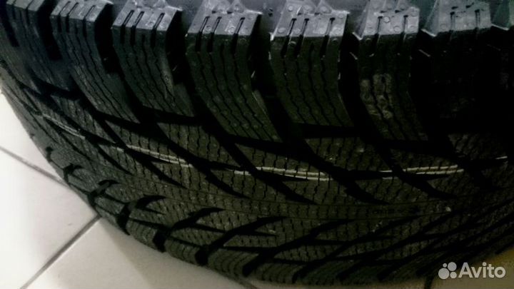 Nokian Tyres Hakkapeliitta R3 275/45 R20 110T