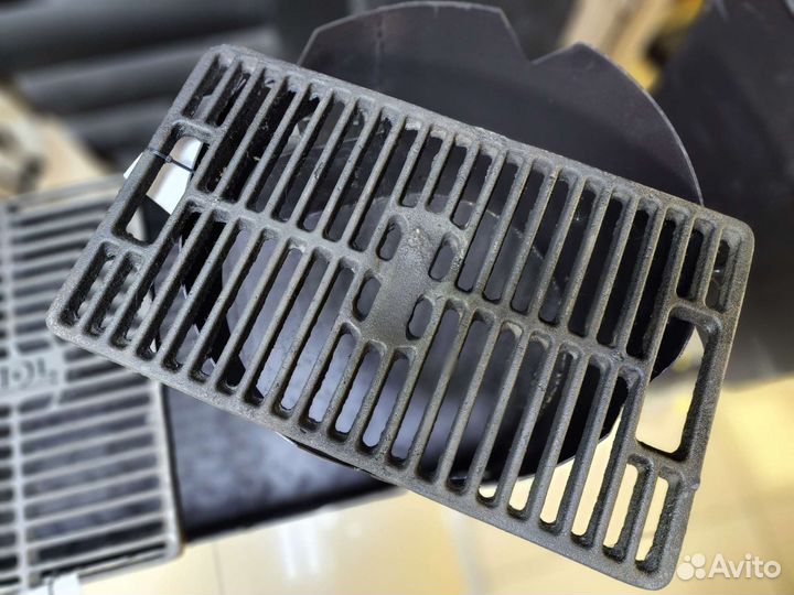 Чугунная Решетка гриль 420х250 с ручками