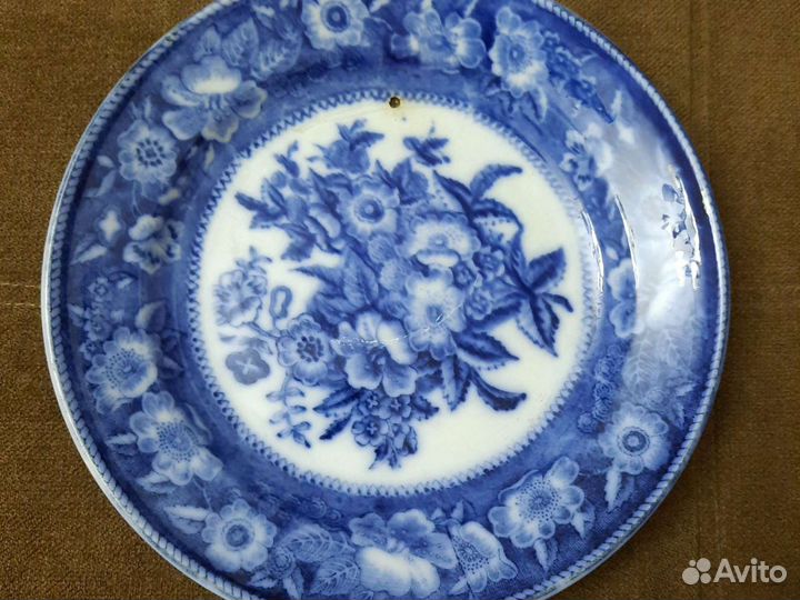 Старинное блюдо фарфоровое Кузнецова