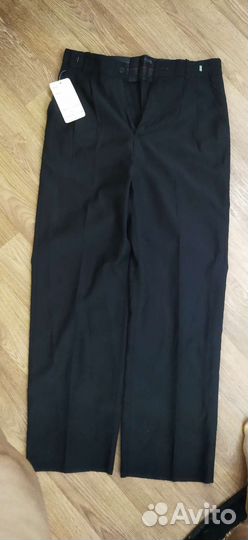Брюки строгие на юношу новые
