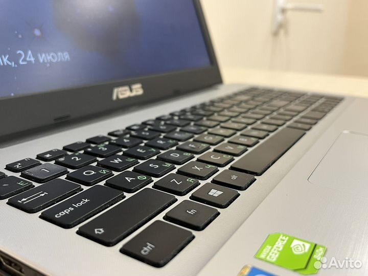 Игровой ноутбук Asus i3/SSD/6gb/840M/гарантия