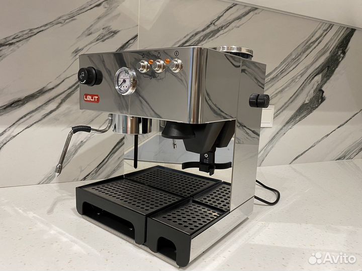 Кофеварка с кофемолкой lelit Anita