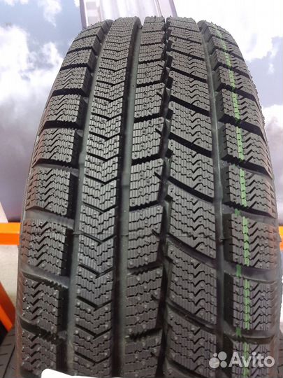 Sunfull SF988 175/65 R14 82T