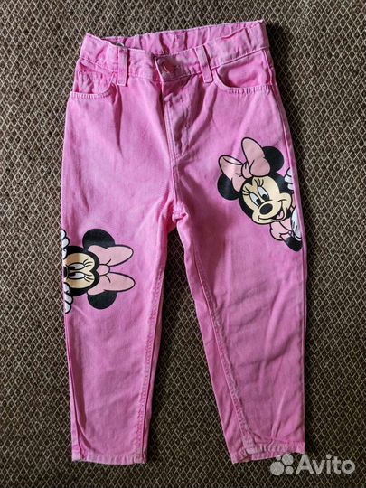 Ветровка и джинсы с Минни