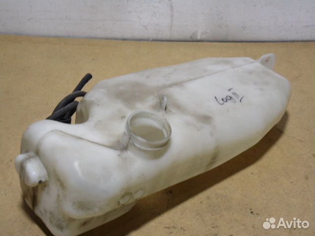 Бачок омывателя Рено Логан 2